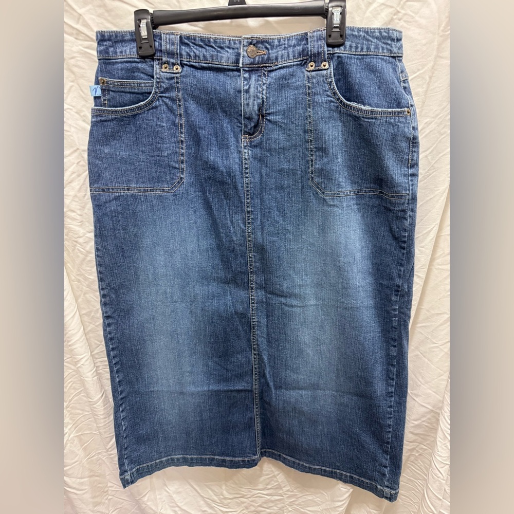 Blue Denim Skirt with Embroidered Pocket